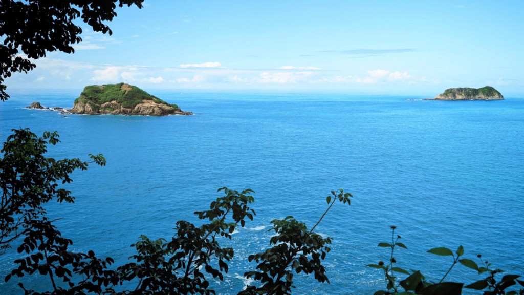 El Acantilado: Costa Rica