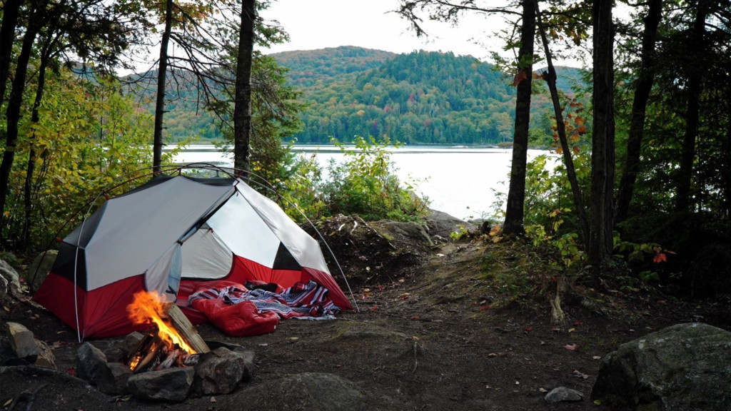 Acampada junto al lago (Música)