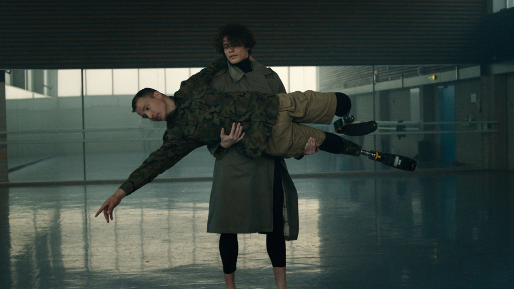 Front row: ballet en tiempos de guerra