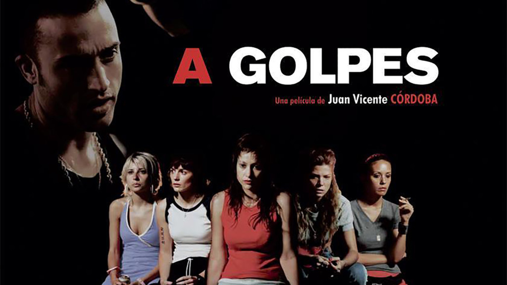 A golpes