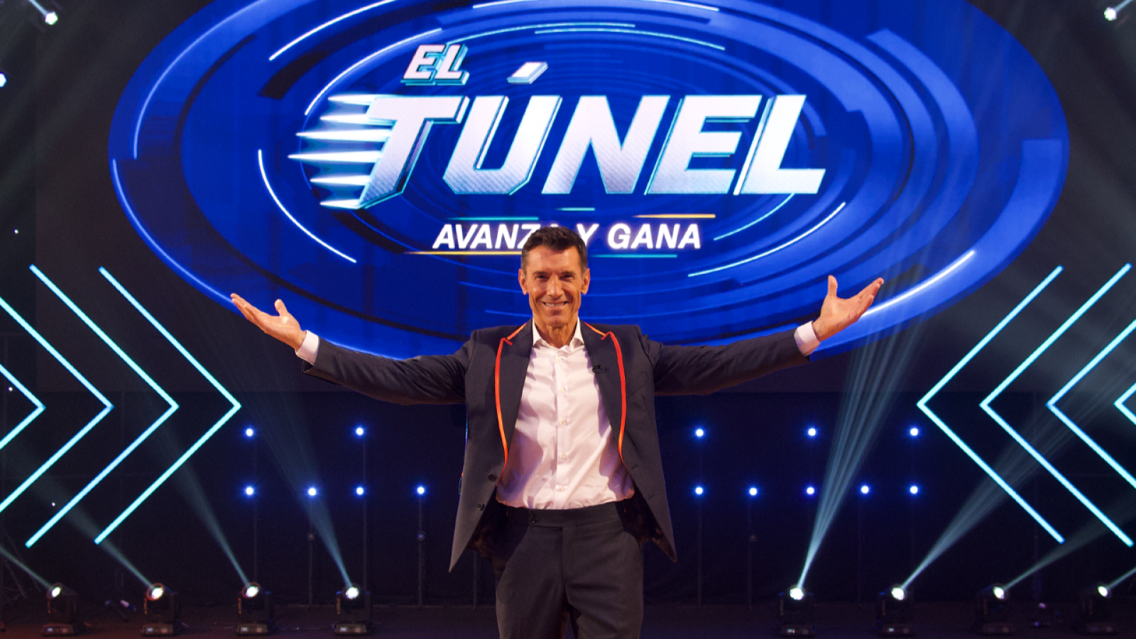 Jesús Vázquez estrena 'El Túnel' en La 1: así es el nuevo gran concurso de TVE