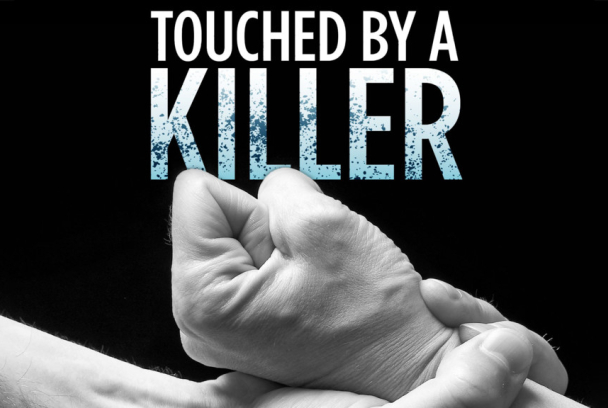 Tocada por un asesino