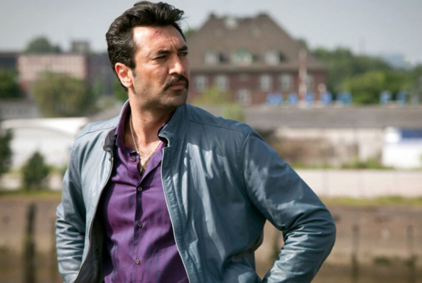Cenk Batu, undercover agent