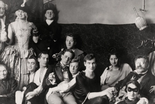 Homosexuales y lesbianas frente al nazismo