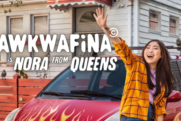 Awkwafina es Nora de Queens