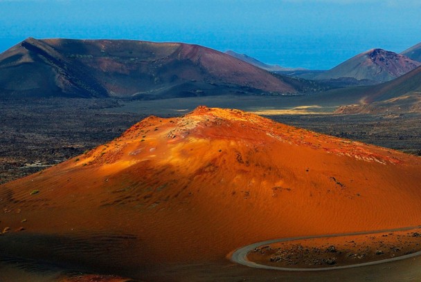 Canarias Tierra De Volcanes: Volcanes activos de la Macaronesia