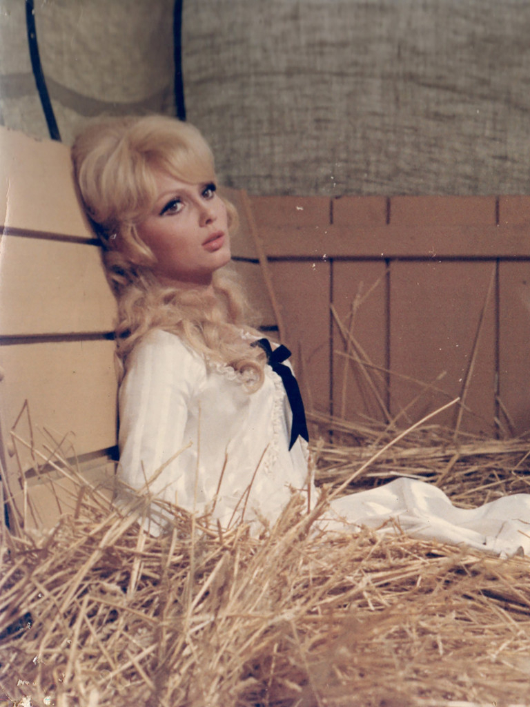 Caroline Ch rie SincroGuia TV