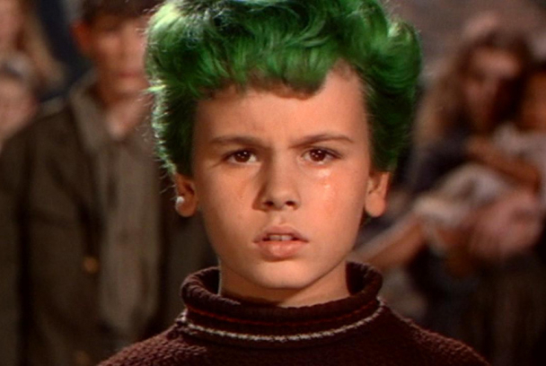 El muchacho de los cabellos verdes