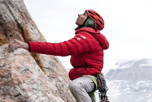 Escalando el ártico con Alex Honnold