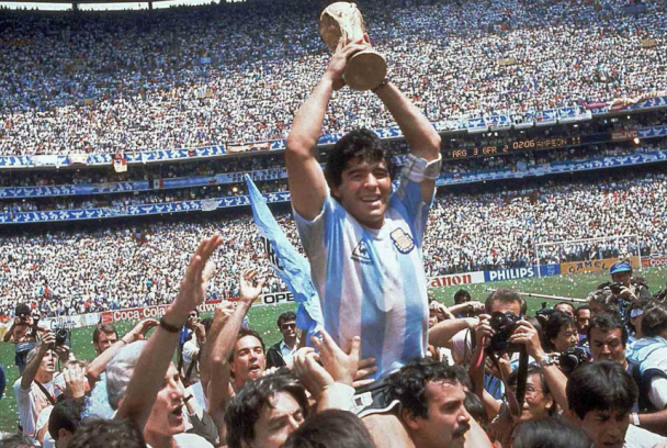 Homenaje a Diego Armando Maradona