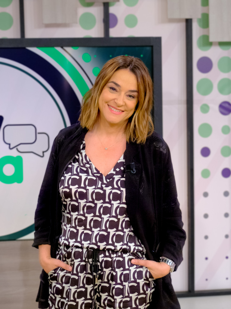 Hoy En D a T5 SincroGuia TV