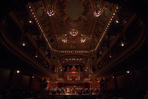 Jonathan Nott y la Orchestre de la Suisse Romande: Ammann, Bartók, Beethoven
