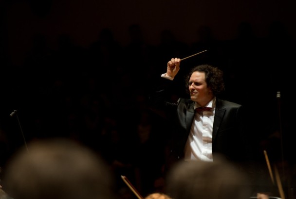 Orchestre National de Lille Francesco Piemontesi Alexandre Bloch: Sibelius Beethoven