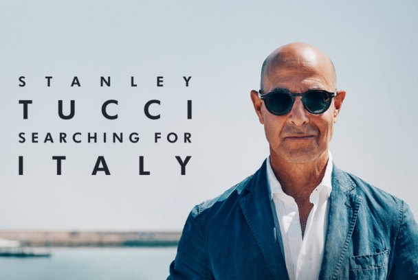 Stanley Tucci recorriendo Italia