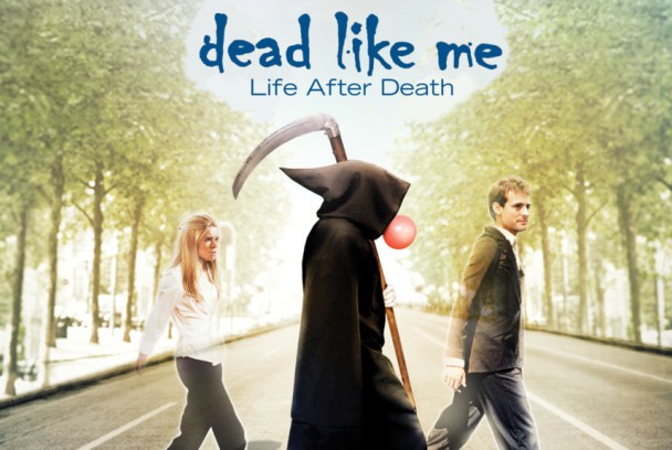 Tan muertos como yo: la vida después de la muerte