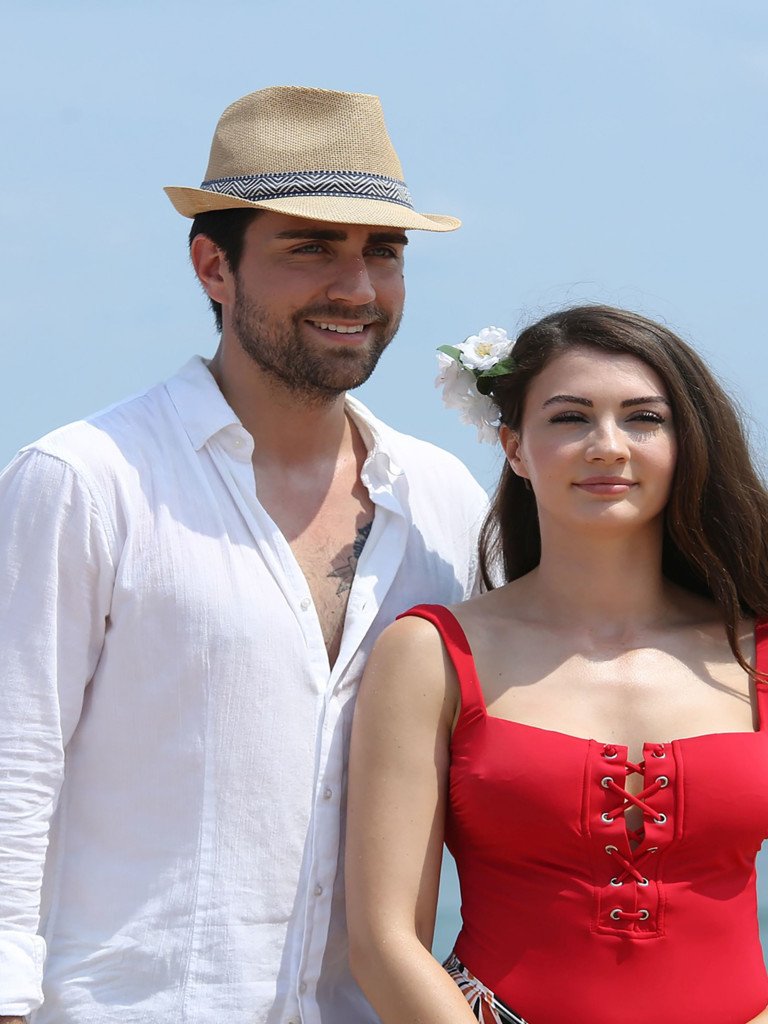 Trampa De Amor Capítulo 1 Episodio 1 - T1 Ep 1 | SincroGuia TV
